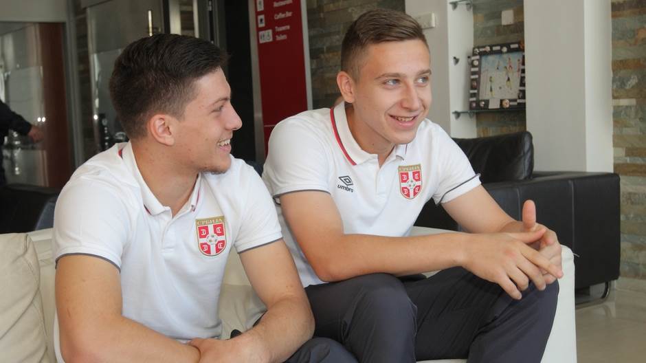  U19 reprezentacija: Benfika ne pušta Šaponjića i Jovića 