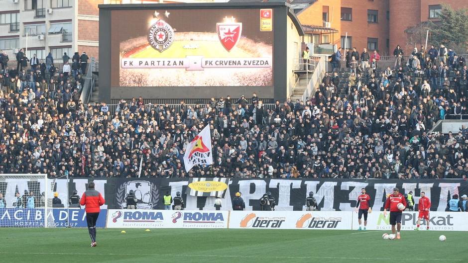  Grobari gađali fudbalere Partizana 