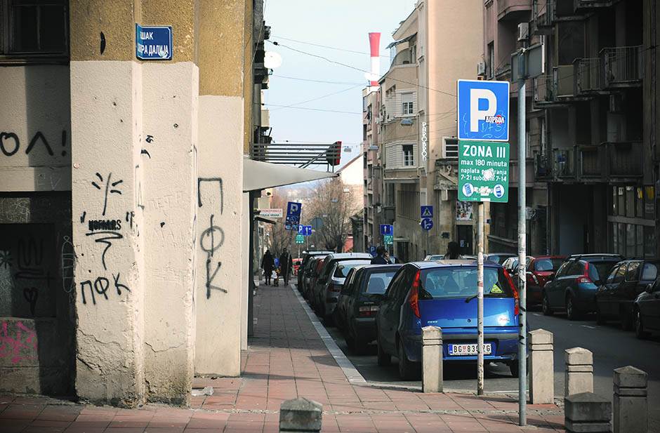  Beogradski maraton - parking servis upozorava da se pomere vozila sa trase maratona 