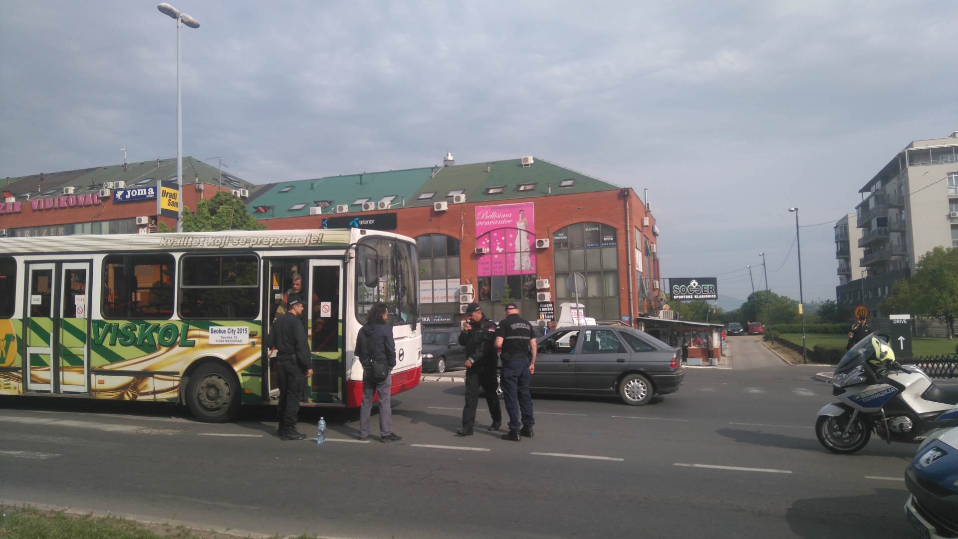  Aktivisti SNS napadnuti na Vidikovcu 