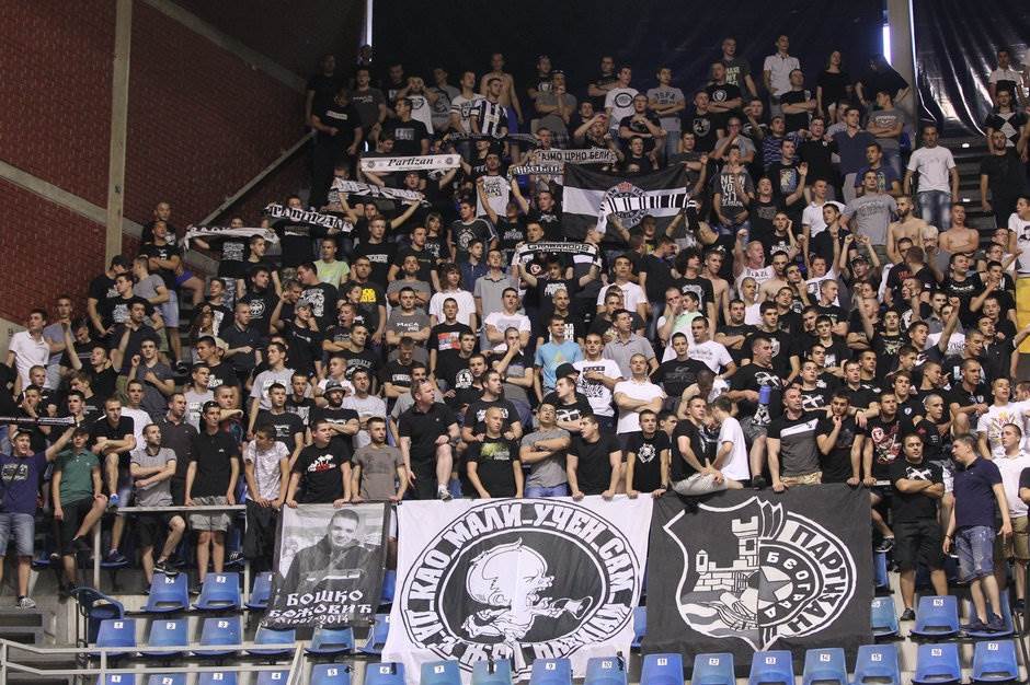  Partizan kažnjen zbog navijača 