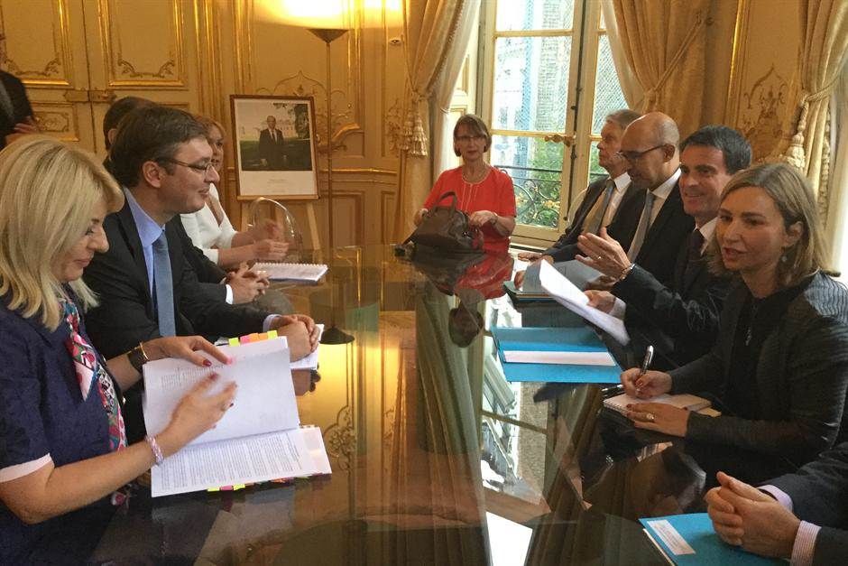  Vučić u Parizu: Važan posao u Francuskoj  