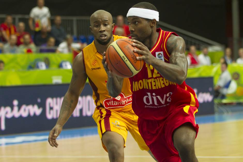  Tajris Rajs igra za Crnu Goru na Eurobasketu 2017 