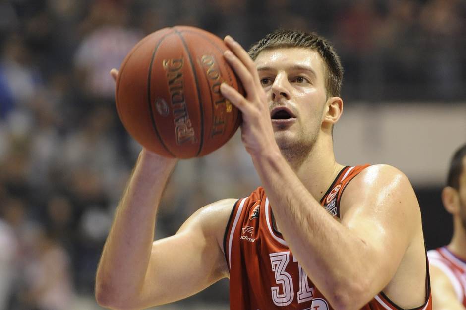  Srpski košarka Stevan Jelovac doživeo moždani udar 
