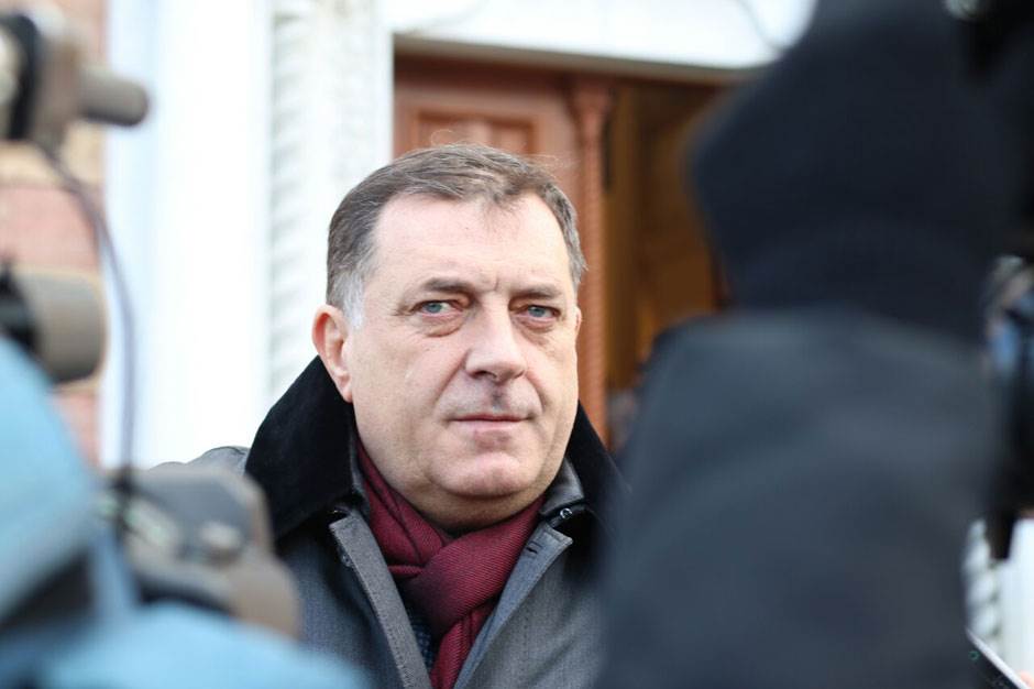   SAD uvele sankcije Miloradu Dodiku   