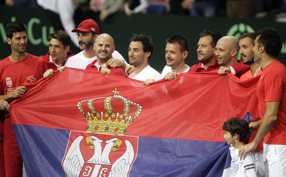  Teniseri Srbije proslavili u Nišu pobedu nad Rusijom u dejvis kupu 