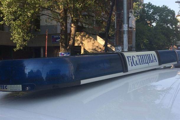  Nesreća - Beograd - Autom pokosio saobraćajca kod groblja Orlovača 