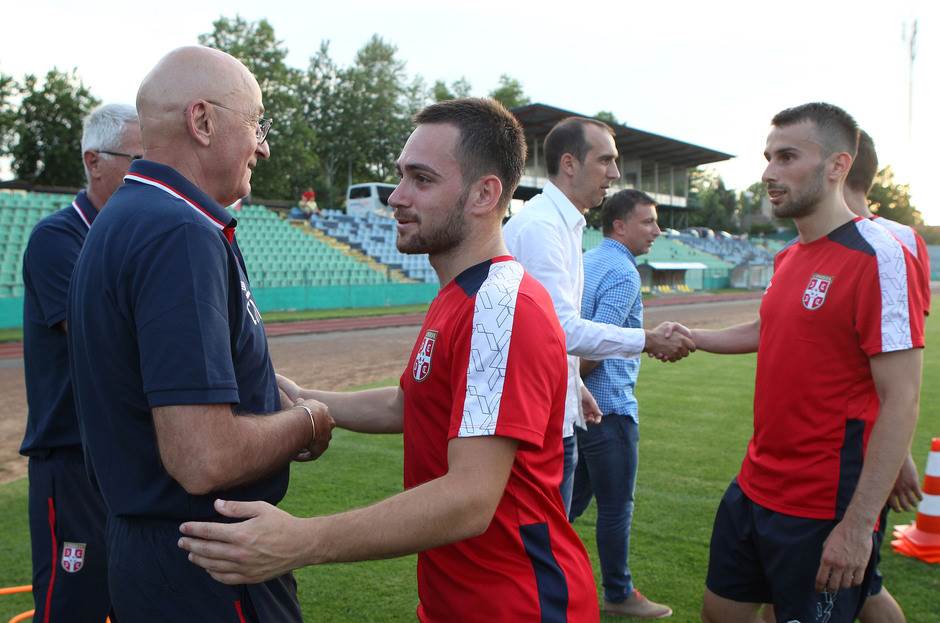  Muslin posetio orliće pred Evropsko prvenstvo 2017 