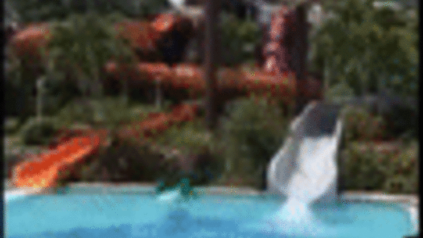  Akva park spasilac na bazenu trik VIDEO 
