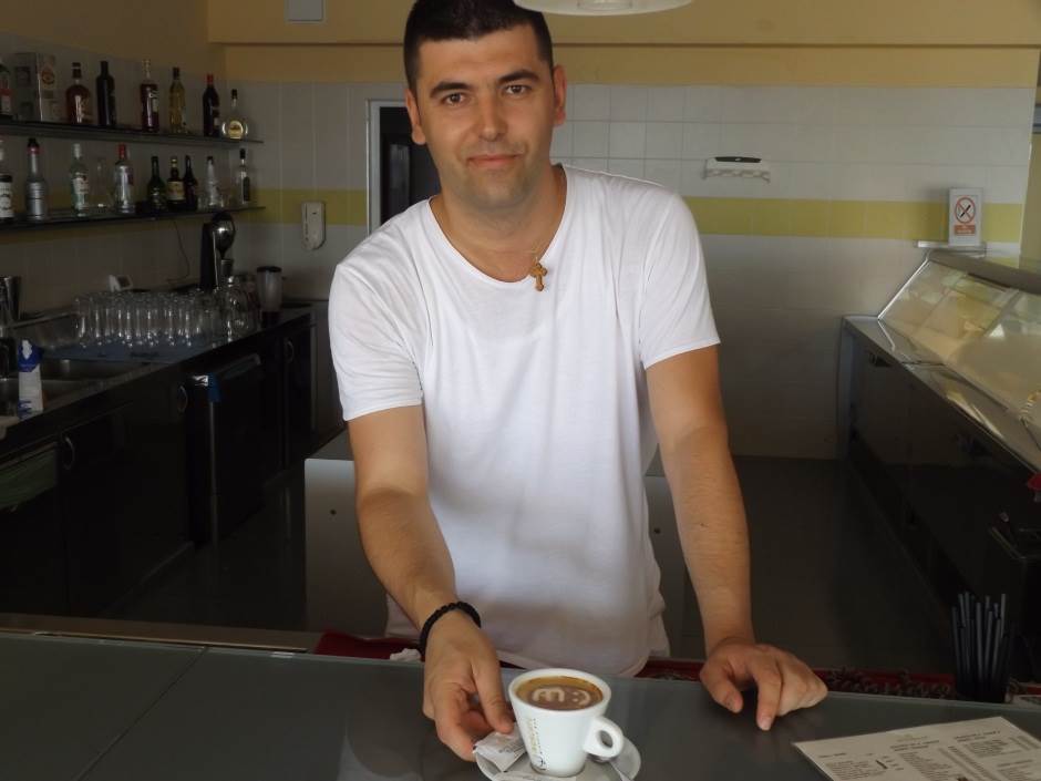  Radul Dubljević - barista - slike na peni kafe 