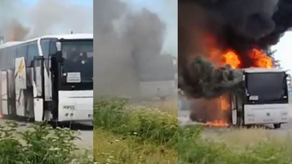 Požar - Izgoreo putnički autobus na Ibarskoj magistrali u Barajevu 