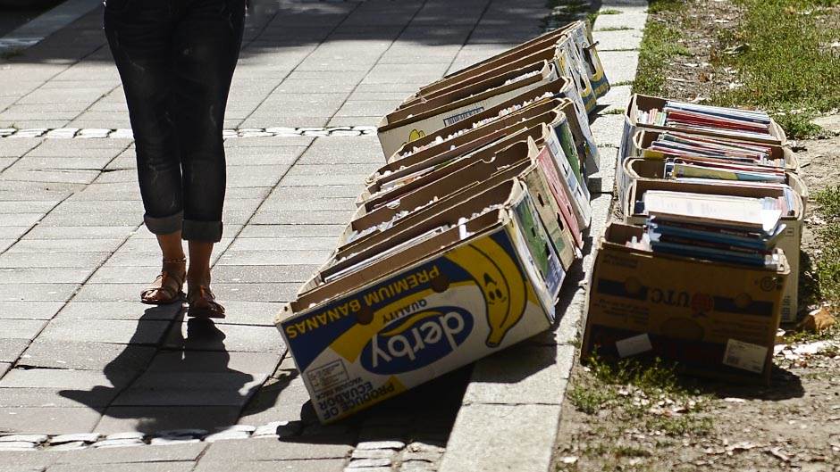  Beograd - U Kosovskoj ulici inspekcija oduzela 3.080 polovnih knjiga 
