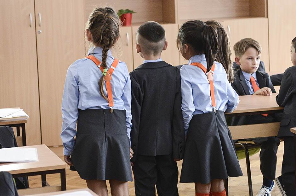  Školske uniforme Armani 