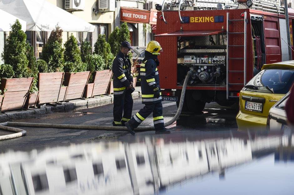 Beograd požar Zvezdara potkrovlje poginuo  