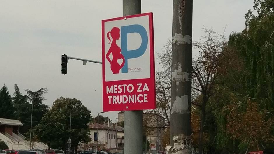  Novi Sad dobio prva parking mesta za trudnice 