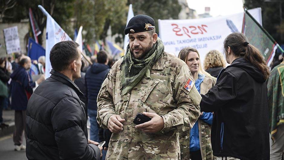  Protest vojske i policije - Nebojša Stefanović 