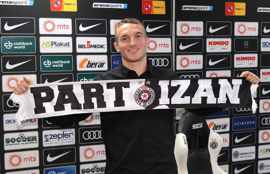  Đorđe Ivanović među legendama FK Partizan 