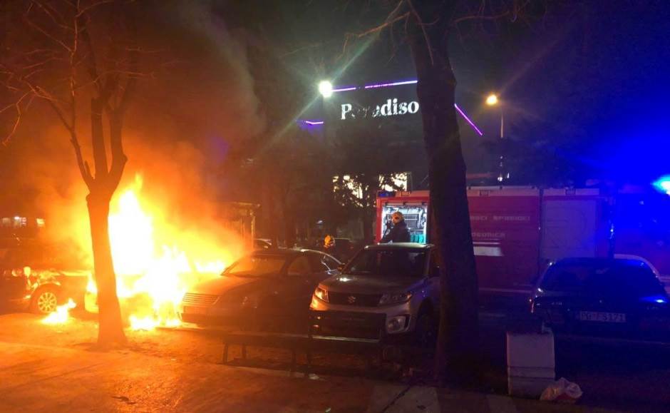  Podgorica Zapaljen automobil u centru grada  