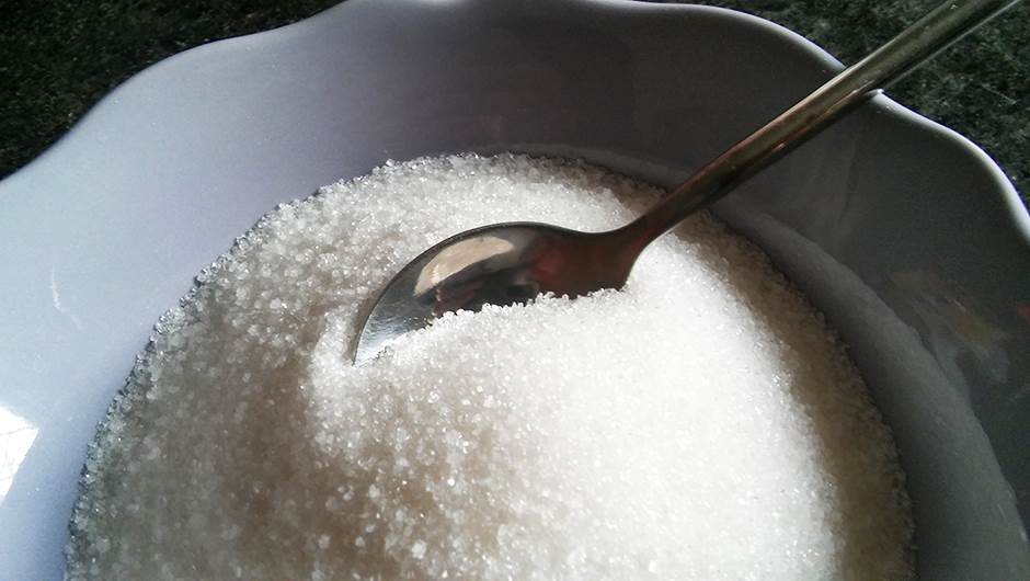  Šećer - manja proizvodnja - šećerna repa -  