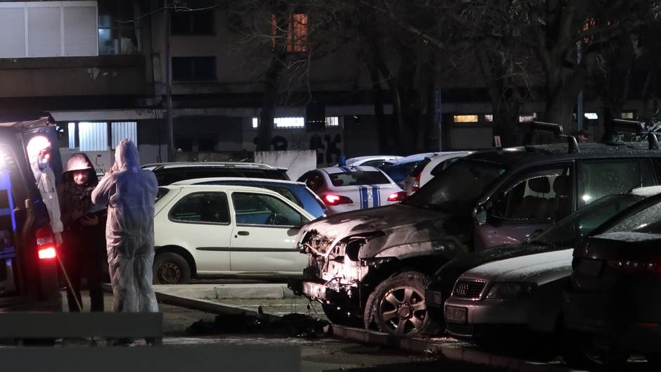  Podgorica - izgoreo automobil 