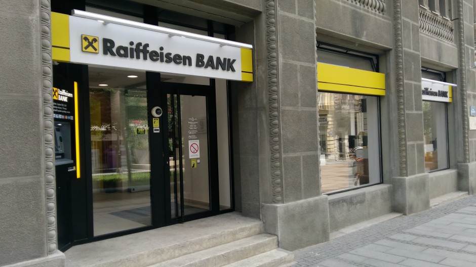  Raiffeisen banka potpisala ugovor o akviziciji 