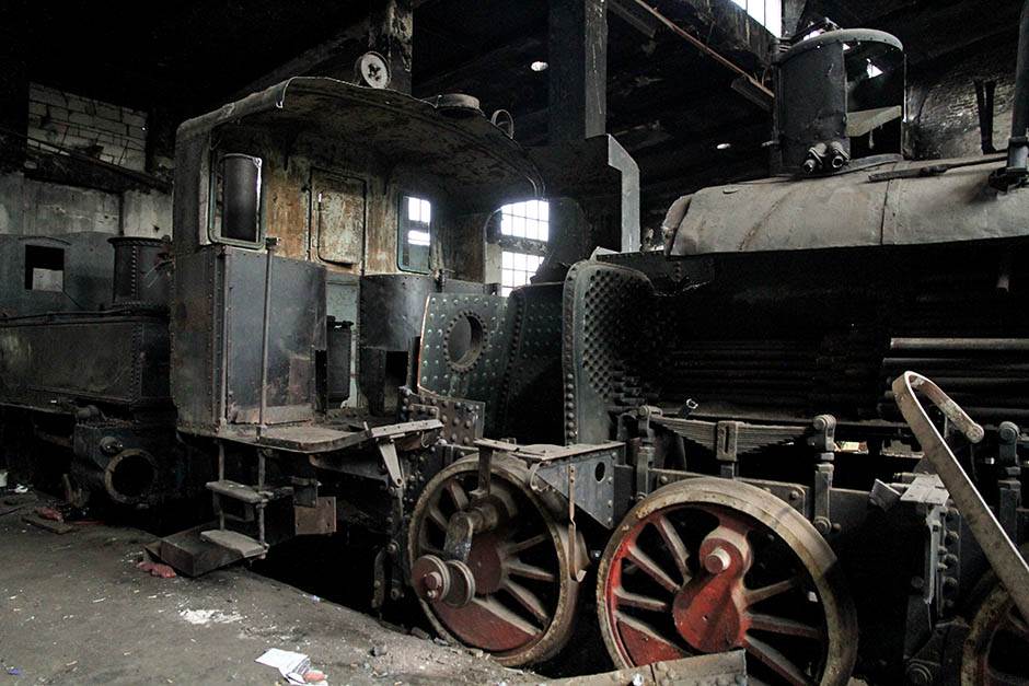  Železnički muzej - pljačka ložionice - uništeni eksponati 