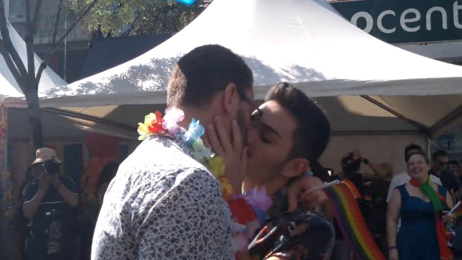 Parada ponosa 2018 - poljubac  