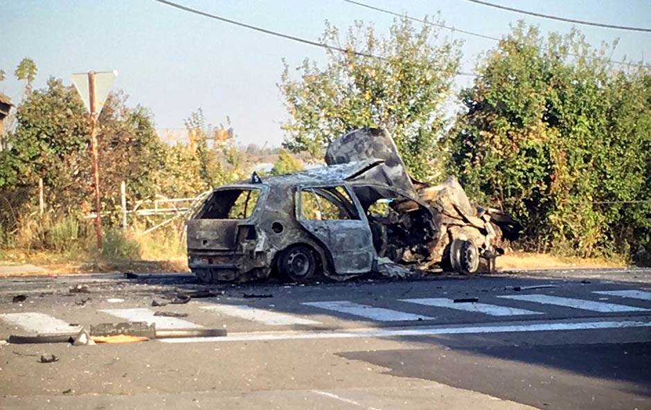  Ćuprija - ženi zapalili automobil 