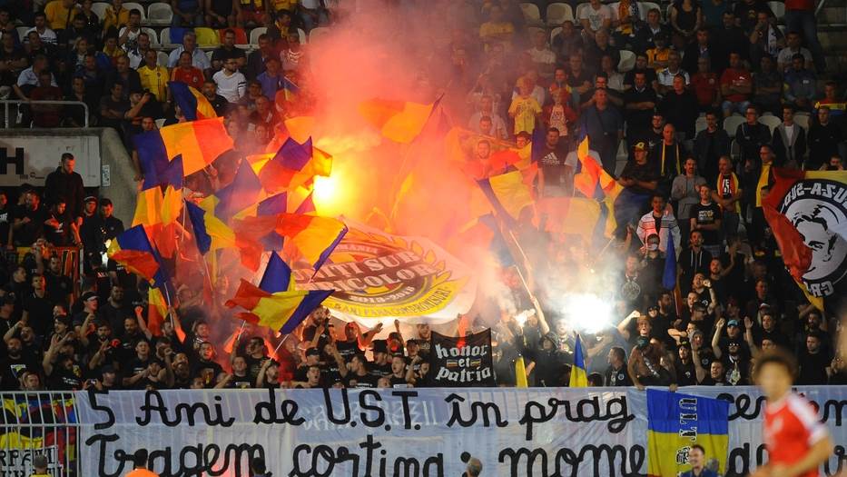  UEFA postpupak protiv Rumunije zbog Kosovo je Srbija, rasizma i baklji 