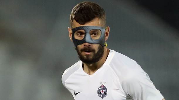  Aleksandar Šćekić maska Partizan 