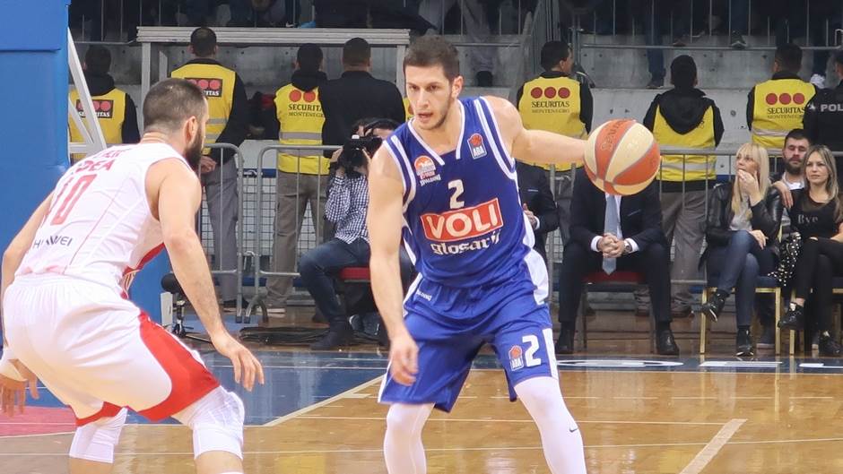  Nikola Ivanović završio sezonu, neizvestan i za Mundobasket u Kini Crna Gora 