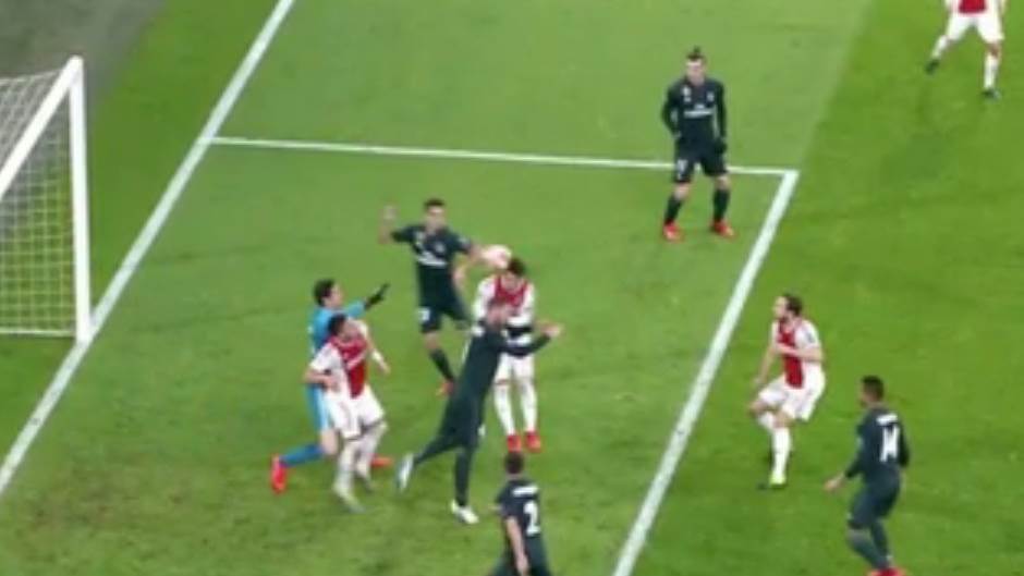  Ajaks - Real 1:2 VIDEO: VAR tehnologija, Skomina i poništen gol 