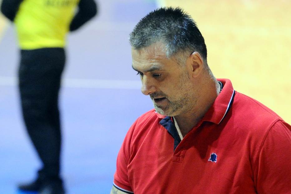  MRK Crvena zvezda saopštenje trener Nenad Peruničić svaki dan na treninzima 