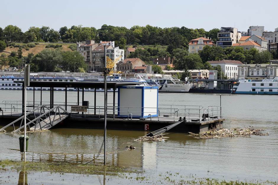  Splavovi na rekama Beograd uvodi red u splavove 