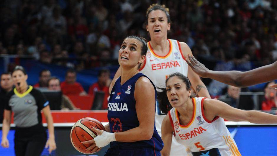  Ana Dabović igrala sa slomljenom šakom protiv Španije u polufinalu Eurobasketa 
