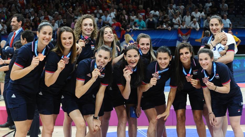  Vlada Srbije nagradila košarkašice po 10.000 evra za treće mesto i bronzu na Evropskom prvenstvu 
