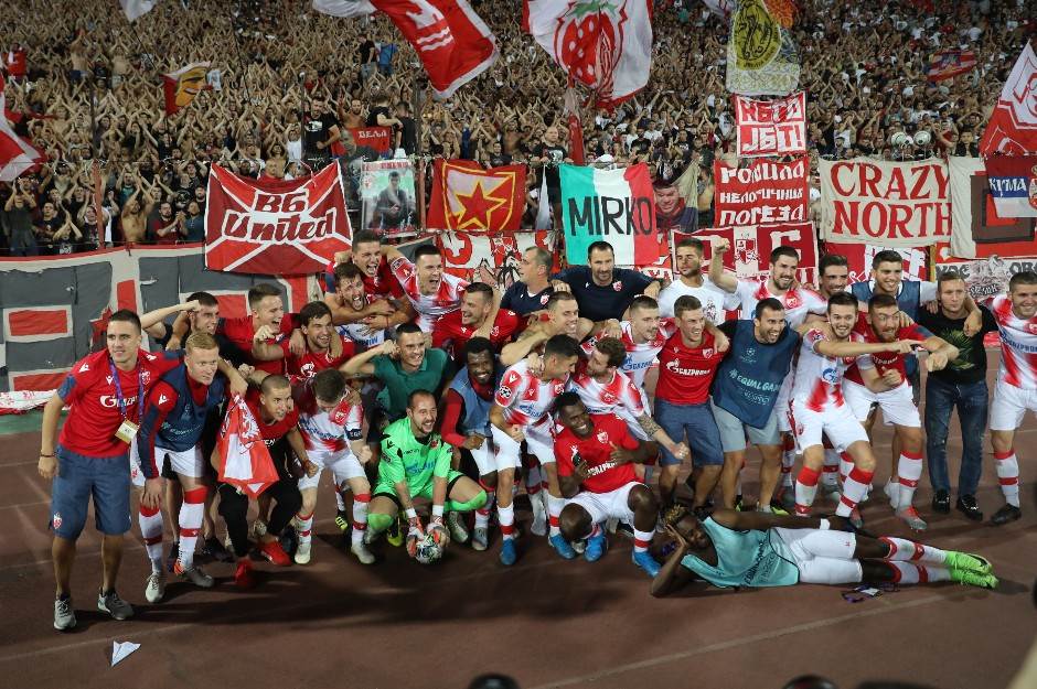  Crvena zvezda u Ligi šampiona atmosfera na stadionu navijači proslavili (VIDEO i FOTO) 