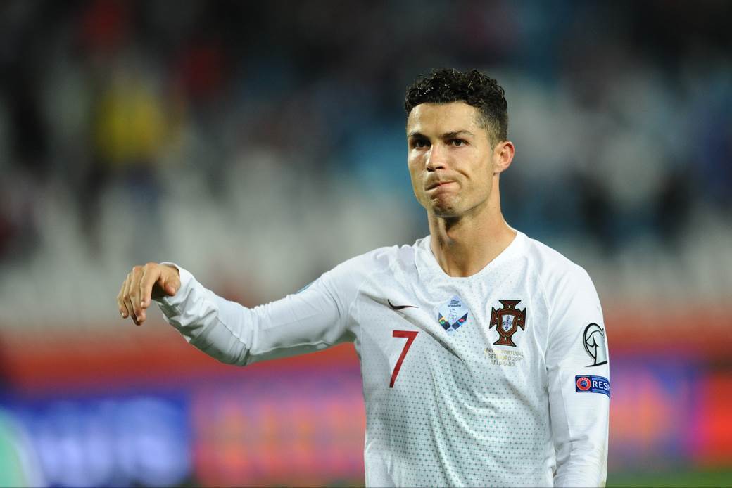  Kristijano Ronaldo 89 golova za Portugal, ispred samo Ali Daei sa 109 iz Irana 