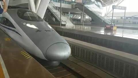  Kina investira više od 100 milijardi dolara u železnice 2020. 