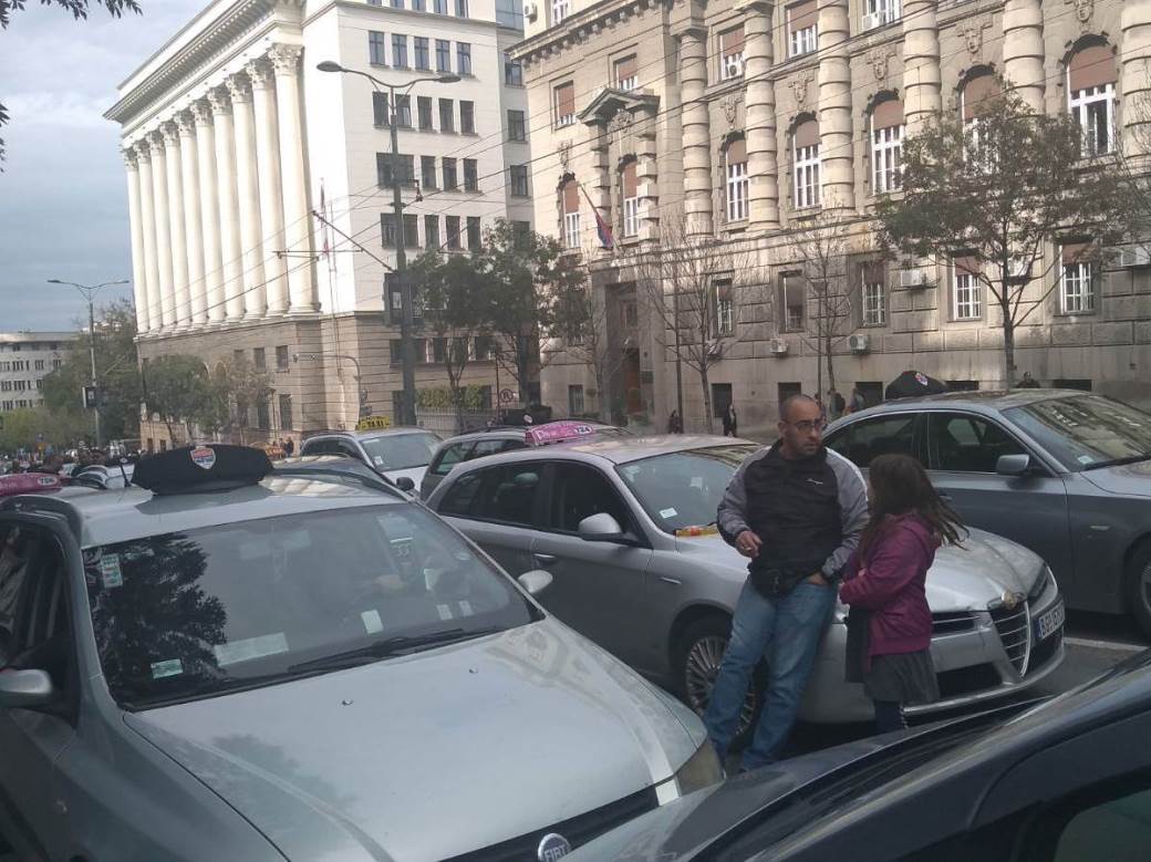  Protest taksista u Beogradu taksisti ponovo blokrali Beograd 