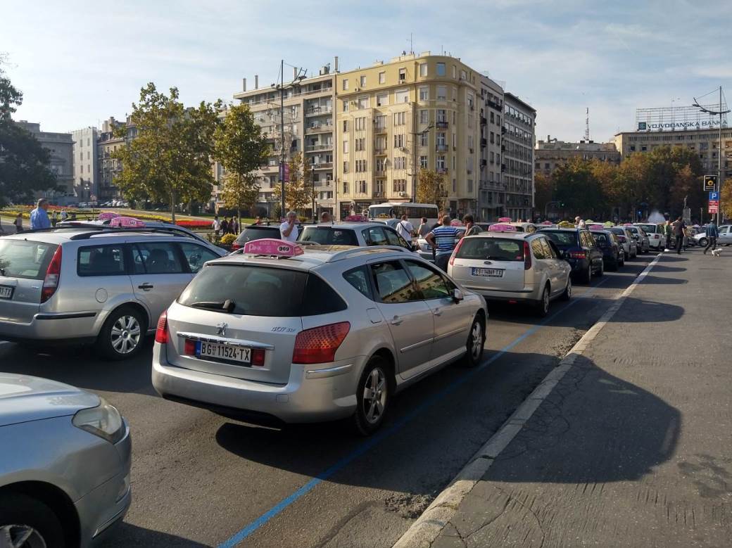  Protest taksista - danas idu u šest kolona do Vlade 