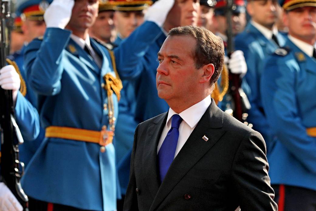  Dmitrij Medvedev poslao upozorenje Zapadu 
