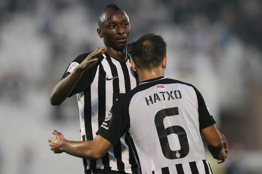  Umar Sadik FK Partizan se priključio apelima ostanite kod kuće 