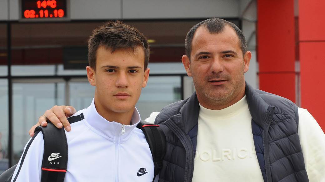  Dejan Stanković se vratio u Inter: Koordinator mladih selekcija, šef svojim sinovima 