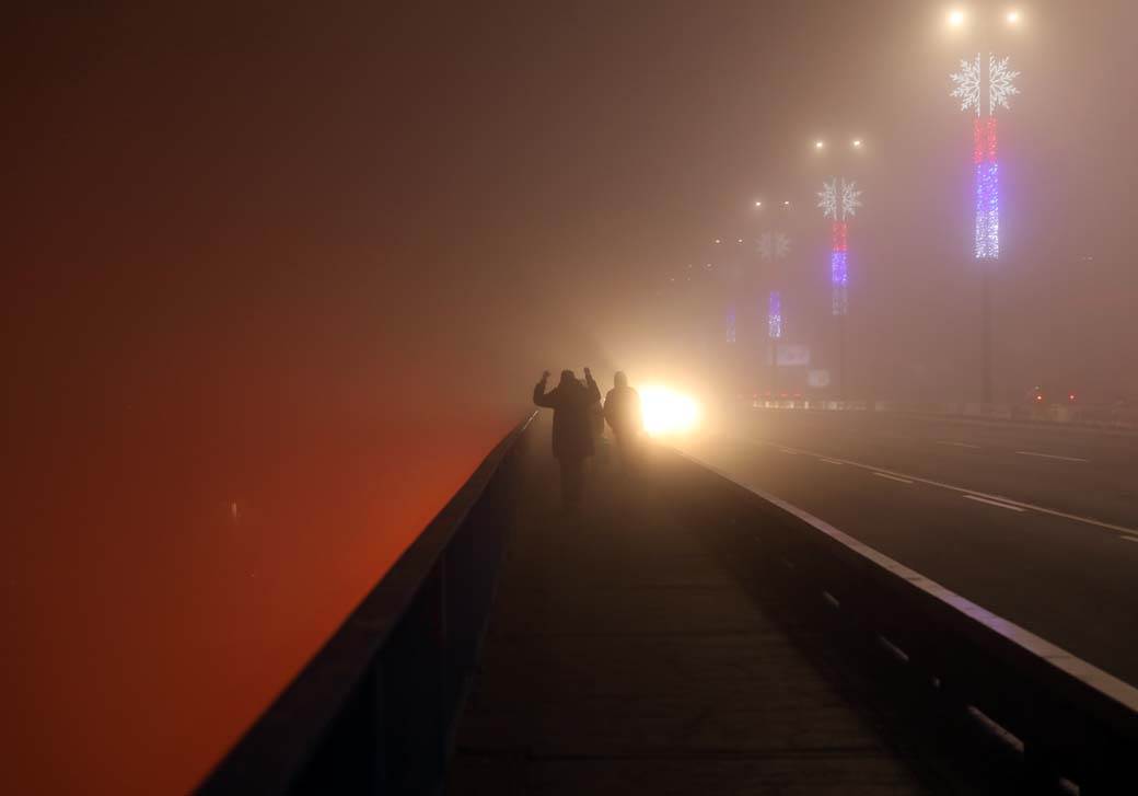  Magla na putevima u Srbiji, vozačima se savetuje oprezna vožnja 