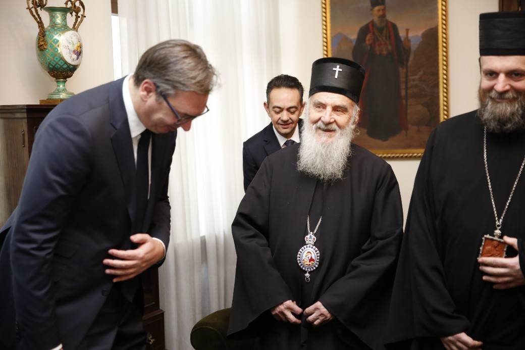  Vučić danas sa patrijarhom, o situaciji u Crnoj Gori 