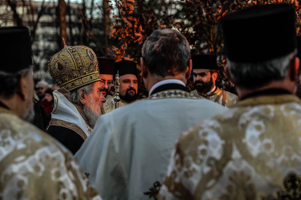  Patrijarh Irinej o Crnoj Gori - hoće da istrebe Srbe 