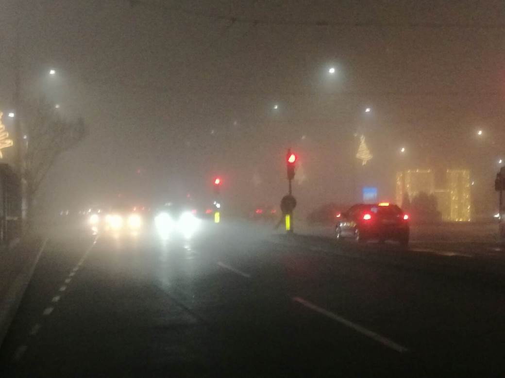  Brza vožnja po magli u Beogradu, sankcionisana dvojica vozača 