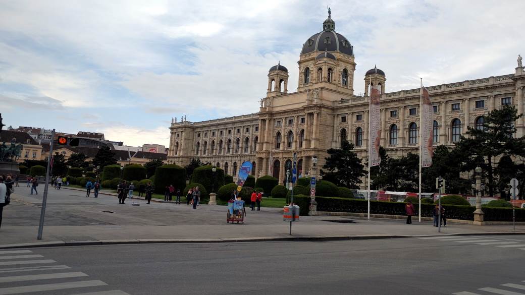  austrija ukida se policijski cas mere korona virus 