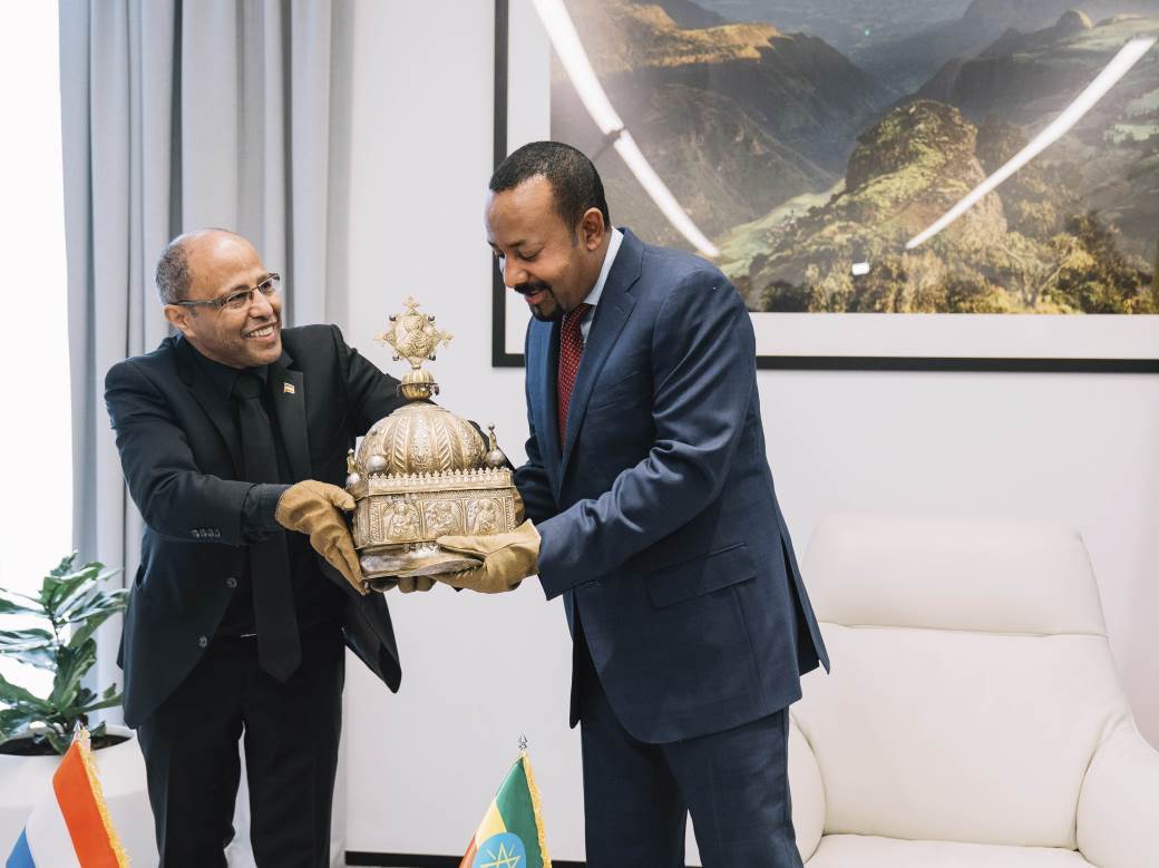  Etiopija: Vraćena ukradena kruna iz 18.veka 